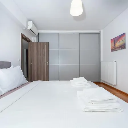 Seaside Breeze - 2 Bdrm In Palaio Faliro - Sea View * Athens