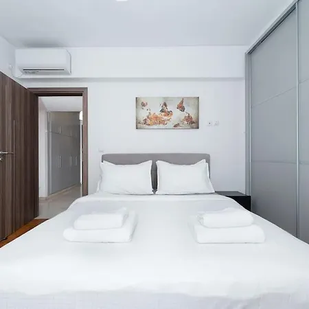 Seaside Breeze - 2 Bdrm In Palaio Faliro - Sea View Athens