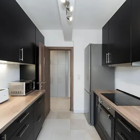 Seaside Breeze - 2 Bdrm In Palaio Faliro - Sea View *