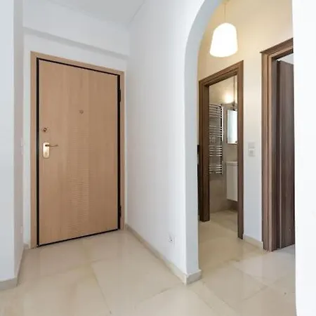 Seaside Breeze - 2 Bdrm In Palaio Faliro - Sea View Apartment Athens