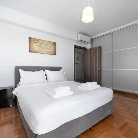 Seaside Breeze - 2 Bdrm In Palaio Faliro - Sea View Apartment Athens