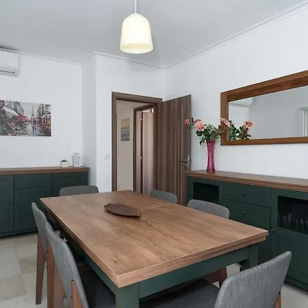 Seaside Breeze - 2 Bdrm In Palaio Faliro - Sea View Apartment